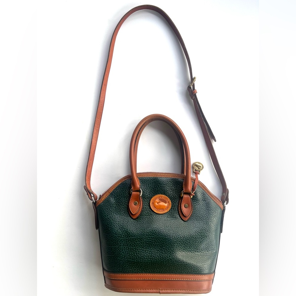 Vintage  gem DOONEY & BOURKE  authentic leather purse emerald green